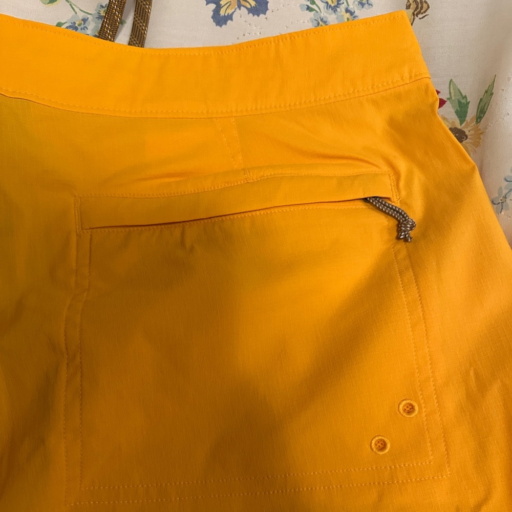 The North Face Men's Classic Boardshorts | 36W | Summit Gold | NWT - Picture 7 of 8